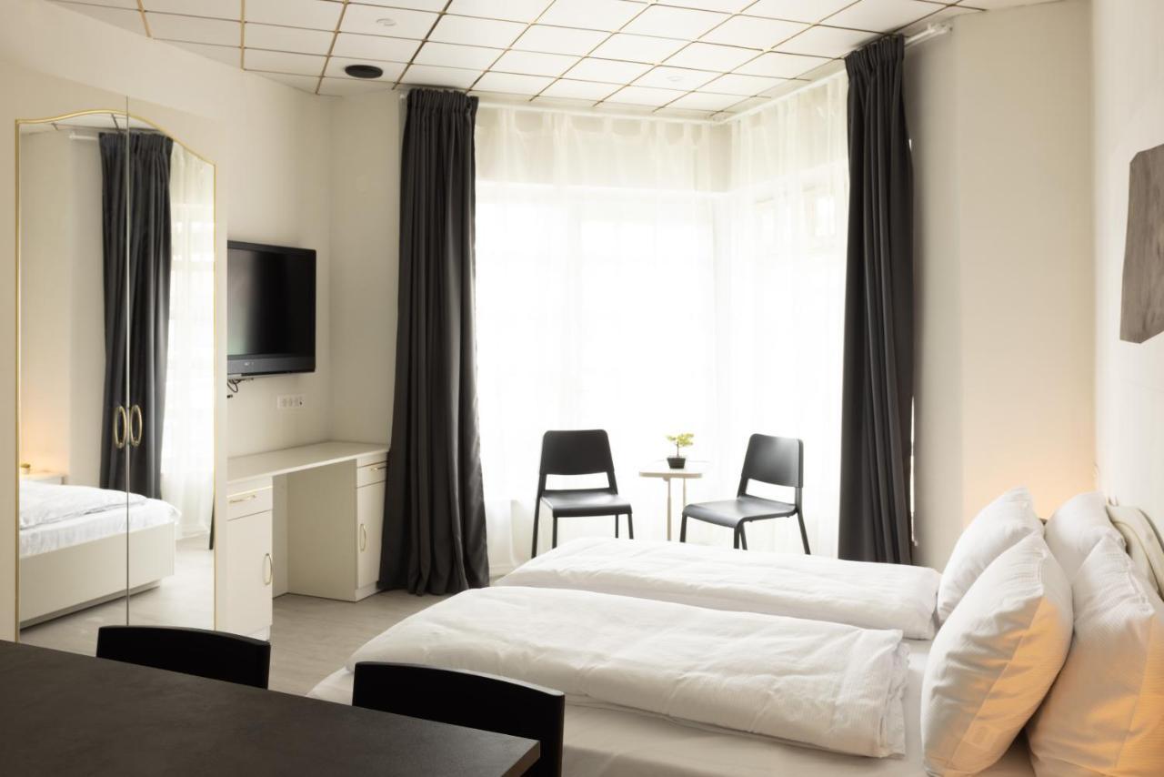 Apartments Trzin-Mlake W Free Parking Bagian luar foto