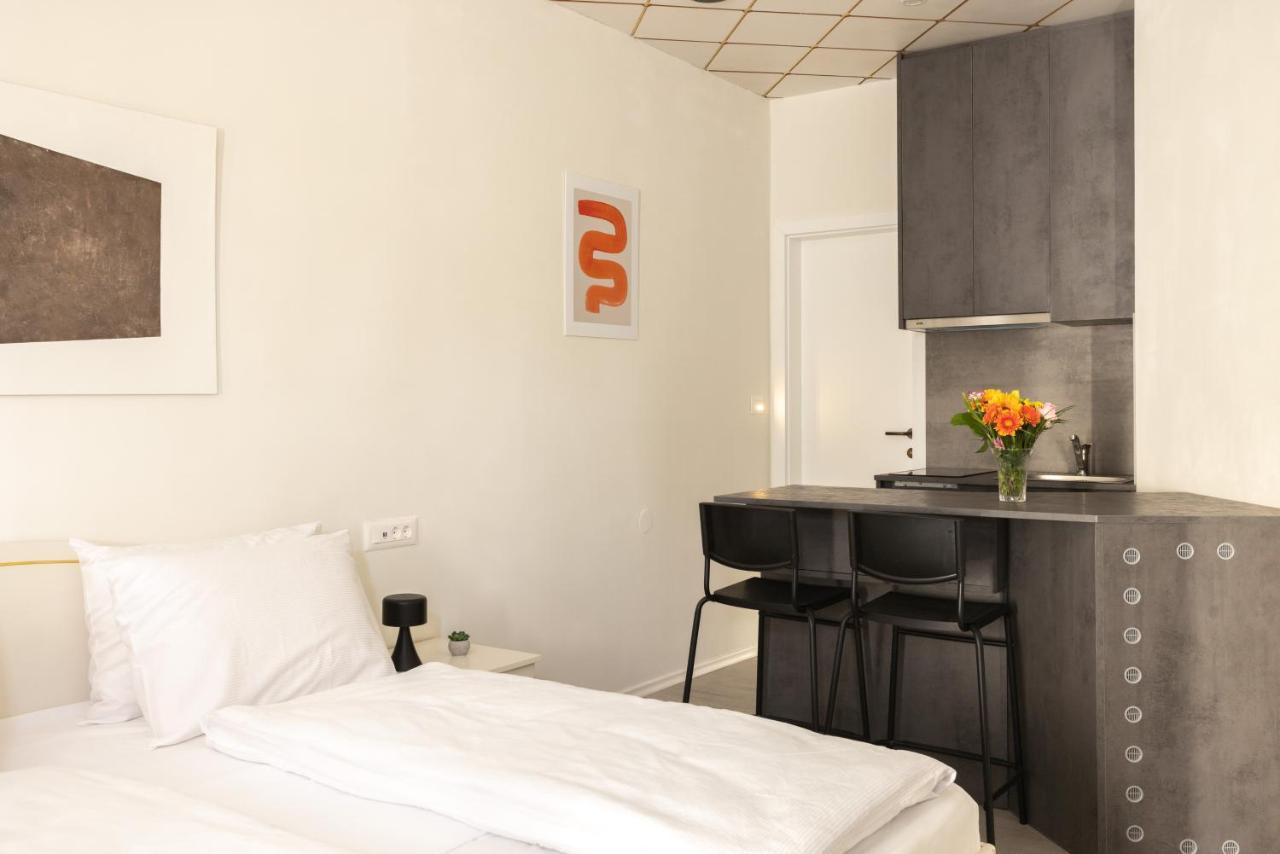 Apartments Trzin-Mlake W Free Parking Bagian luar foto